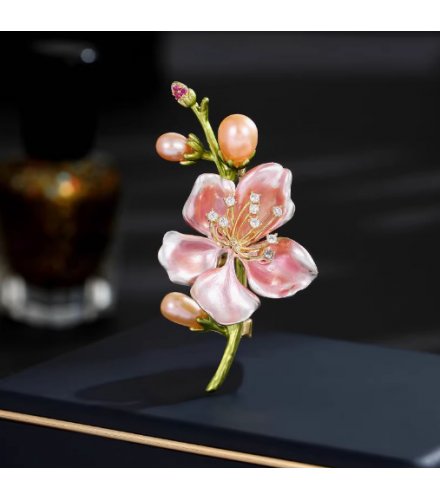 XSB171 - Elegant Floral Saree Brooch